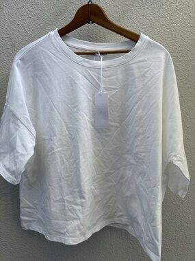 The White Company Classic White Boxy Tee with Tag